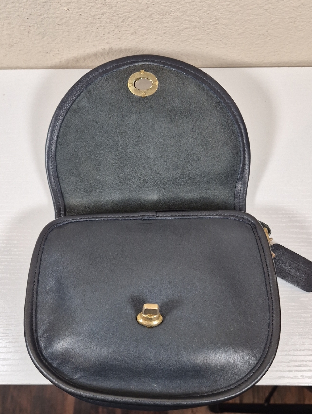 Vintage Coach Navy Watson Bag #9981 - Picture 15 of 15